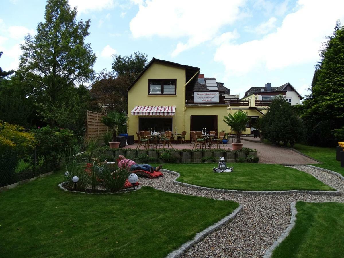 Hotel Gaestehaus Schwentineblick à Malente Extérieur photo